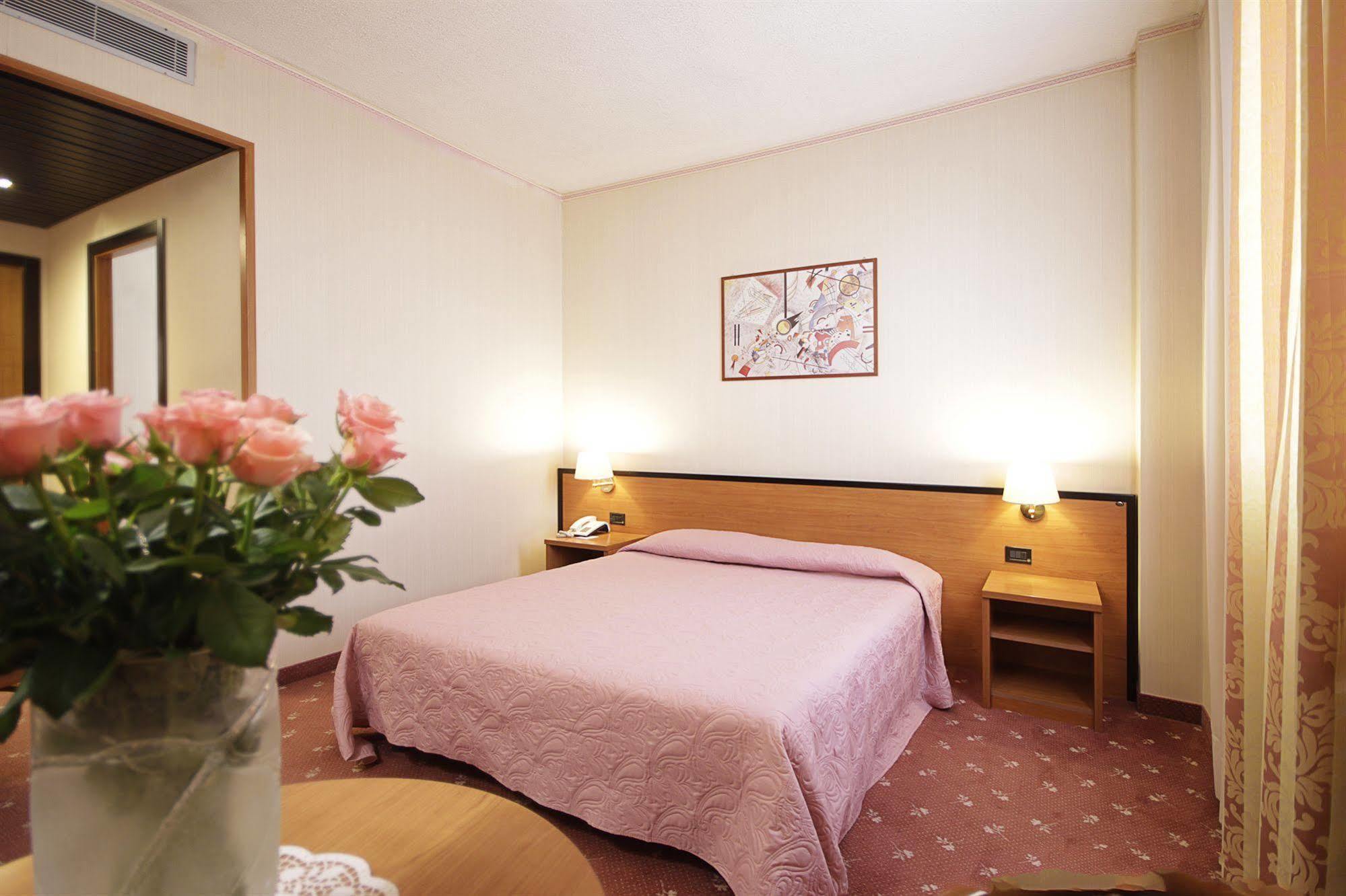 Hotel Executive Meeting & Events Udine Exterior photo